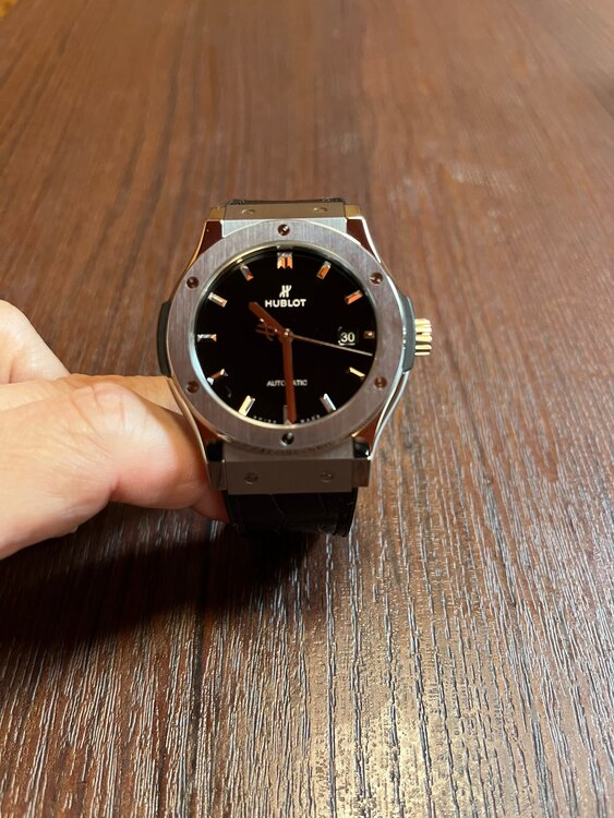 ウブロ クラシックフュージョン （高級時計）の商品画像 - 査定依頼日：2025年4月26日 - 最高査定価格：510,000円