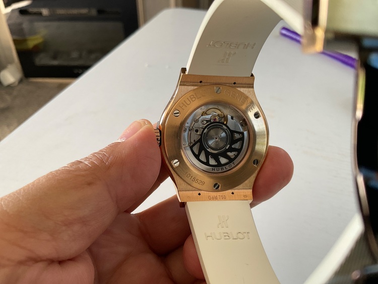 ウブロ クラシックフュージョン 101552（高級時計）の商品画像 - 査定依頼日：2025年10月14日 - 最高査定価格：1,330,000円