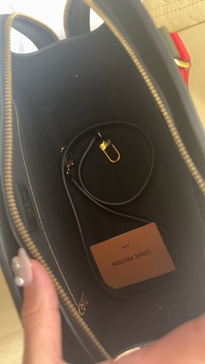 M51248（ブランドバッグ）の商品画像 - 査定依頼日：2025年9月23日 - 最高査定価格：120,000円