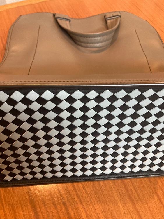 メンズトートバッグ（ブランドバッグ）の商品画像 - 査定依頼日：2026年2月19日 - 最高査定価格：100,000円