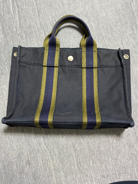 ミニトート（ブランドバッグ）の商品画像 - 査定依頼日：2025年5月3日 - 最高査定価格：12,000円