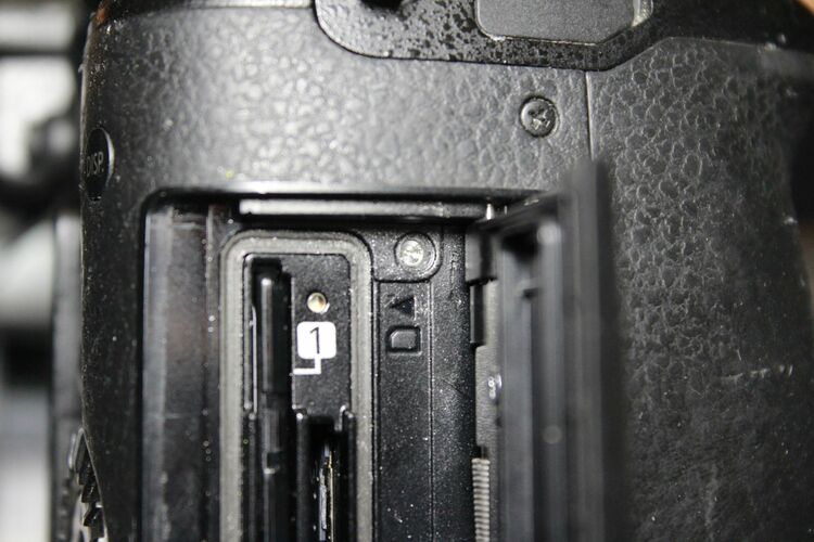 GH5（DC-GH5）（カメラ）の商品画像 - 査定依頼日：2025年8月20日 - 最高査定価格：8,000円