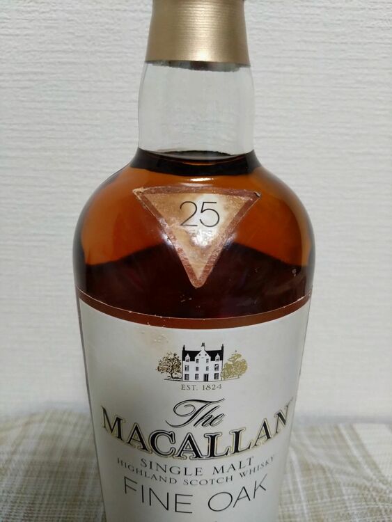マッカランファインオーク　25年（お酒）の商品画像 - 査定依頼日：2025年7月9日 - 最高査定価格：373,000円