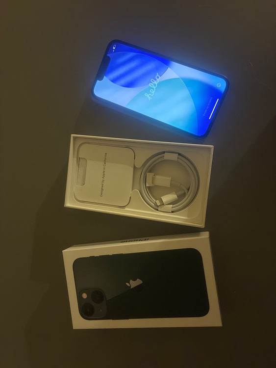 iPhone 13 mini 128GB docomo（スマホ）の商品画像 - 査定依頼日：2026年4月12日 - 最高査定価格：33,000円