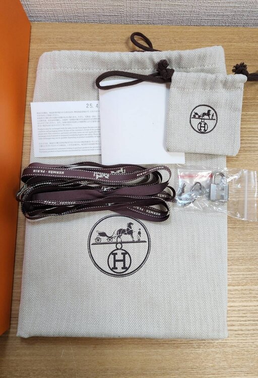 ピコタンMM（ブランドバッグ）の商品画像 - 査定依頼日：2025年4月9日 - 最高査定価格：600,000円