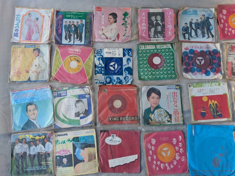 レコード全部（レコード）の商品画像 - 査定依頼日：2026年3月21日 - 最高査定価格：2,000円