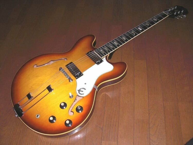 １９６７年製　リヴィエラ（ピアノ・楽器・PA機材）の商品画像 - 査定依頼日：2026年6月27日 - 最高査定価格：700,000円