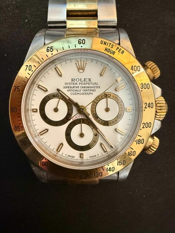 Ref.16523（高級時計）の商品画像 - 査定依頼日：2025年9月9日 - 最高査定価格：2,500,000円