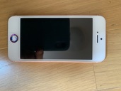 iPhoneSE 64GB(ローズゴールド)（スマホ）の商品画像 - 査定依頼日：2020年10月1日 - 最高査定価格：7,500円