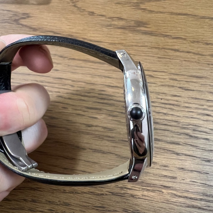 カルティエ ロンド クロワジエール（高級時計）の商品画像 - 査定依頼日：2026年4月6日 - 最高査定価格：420,000円