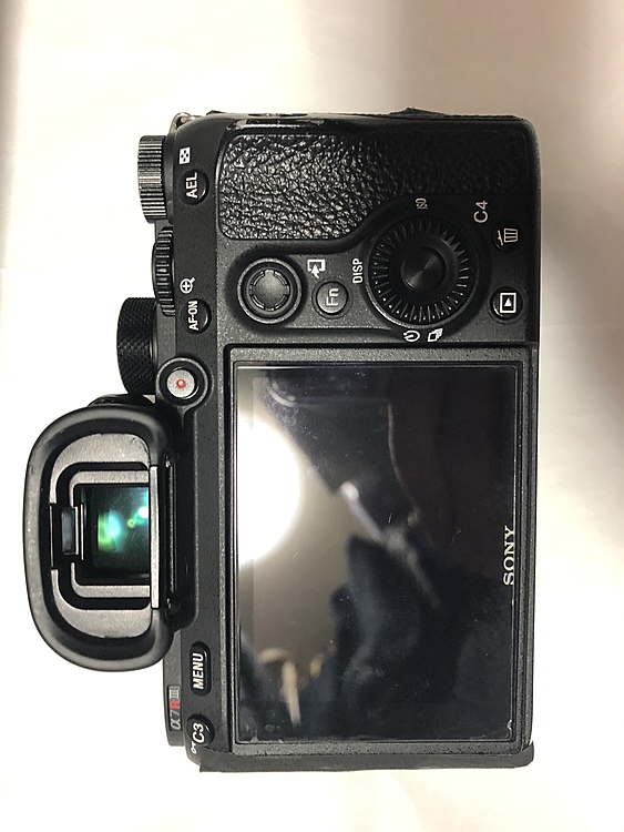 SONYα7RIII（カメラ）の商品画像 - 査定依頼日：2020年2月10日 - 最高査定価格：160,000円