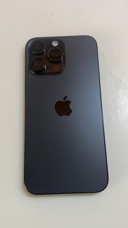 iPhone 15 Pro Max 256GB SIMフリー（スマホ）の商品画像 - 査定依頼日：2026年3月11日 - 最高査定価格：90,000円