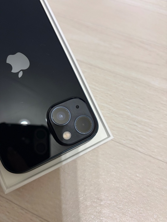 iPhone 13 128GB docomo（スマホ）の商品画像 - 査定依頼日：2026年1月25日 - 最高査定価格：33,000円