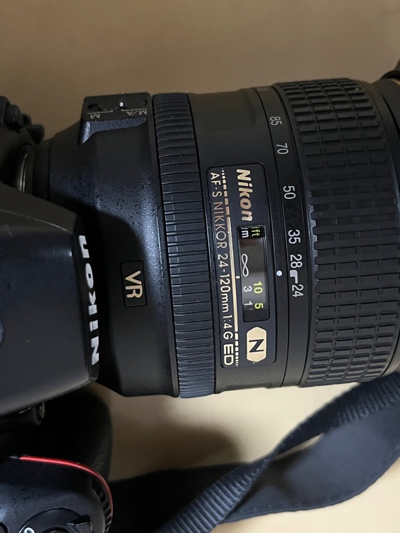 D750（カメラ）の商品画像 - 査定依頼日：2026年6月9日 - 最高査定価格：70,100円