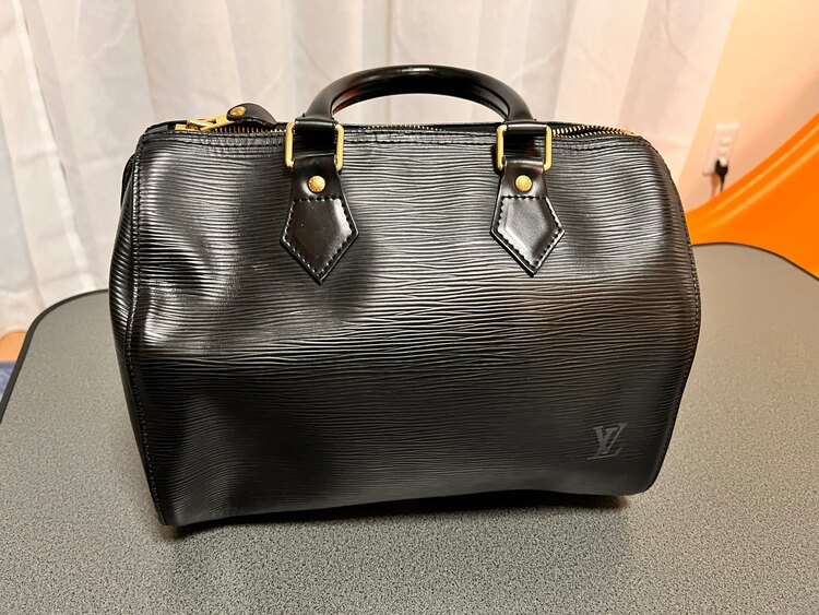 ルイヴィトン エピ （ブランドバッグ）の商品画像 - 査定依頼日：2025年4月6日 - 最高査定価格：55,000円