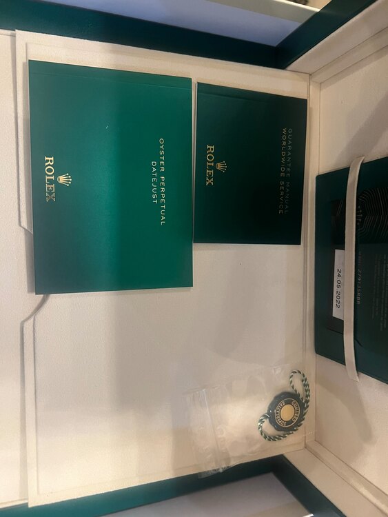 ロレックス デイトジャスト 279135RＢ（高級時計）の商品画像 - 査定依頼日：2025年3月30日 - 最高査定価格：5,500,000円