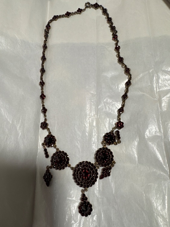 ボヘミアンガーネット　ネックレス（金・貴金属）の商品画像 - 査定依頼日：2025年9月18日 - 最高査定価格：20,000円