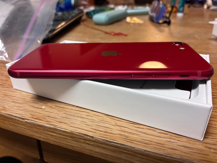 iPhone iPhone SE (第 3 世代) 128GB Softbank（スマホ）の商品画像 - 査定依頼日：2026年9月27日 - 最高査定価格：25,500円