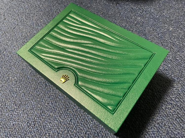 ロレックス サブマリーナー （高級時計）の商品画像 - 査定依頼日：2025年7月16日 - 最高査定価格：2,000,000円