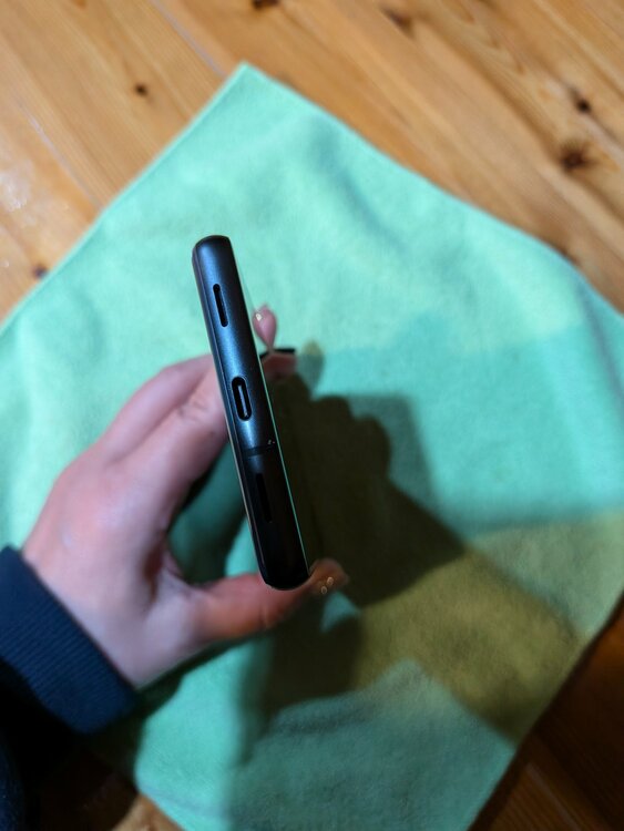 Pixel 7シリーズ au （スマホ）の商品画像 - 査定依頼日：2026年3月25日 - 最高査定価格：12,000円