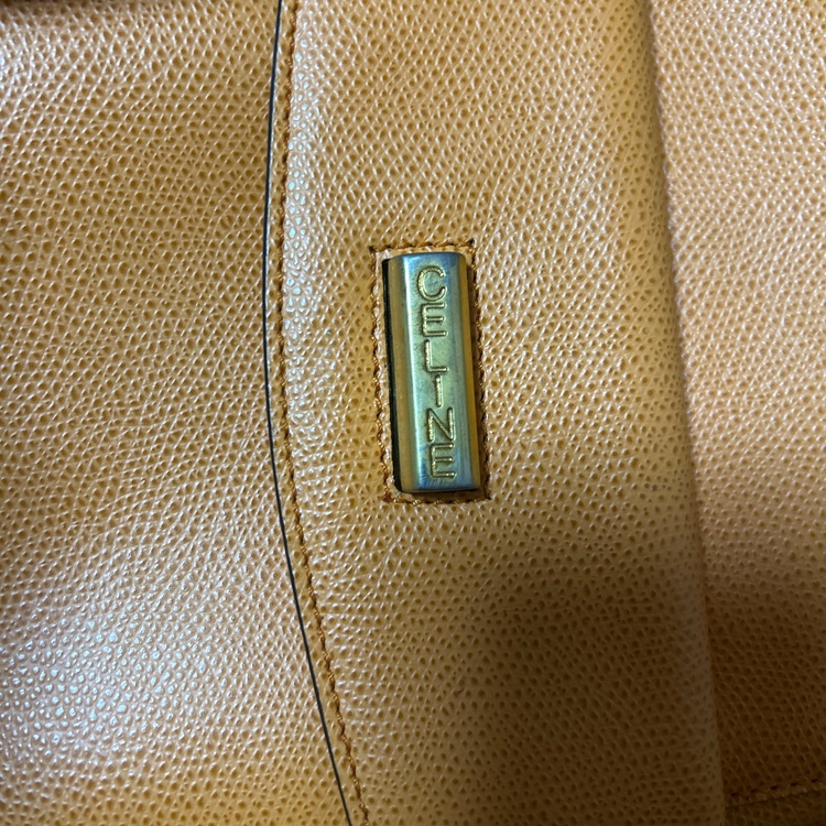 セリーヌ  （ブランドバッグ）の商品画像 - 査定依頼日：2025年12月28日 - 最高査定価格：26,000円