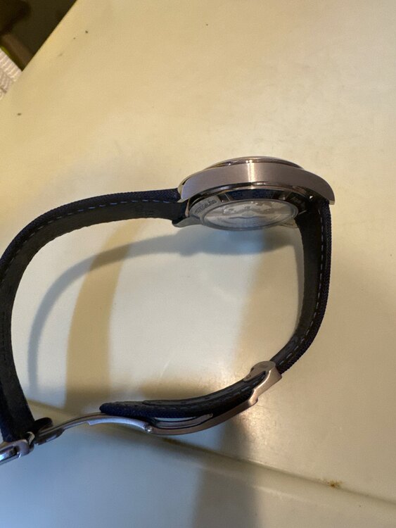 オメガ シーマスター 231.92.39.21.04.00（高級時計）の商品画像 - 査定依頼日：2025年1月15日 - 最高査定価格：550,000円