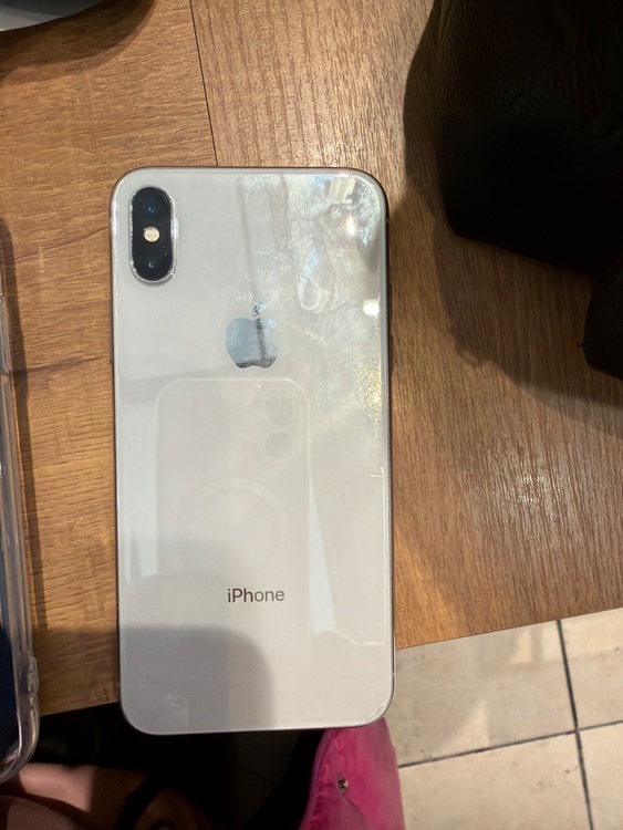 iPhoneX（スマホ）の商品画像 - 査定依頼日：2025年12月28日 - 最高査定価格：11,000円