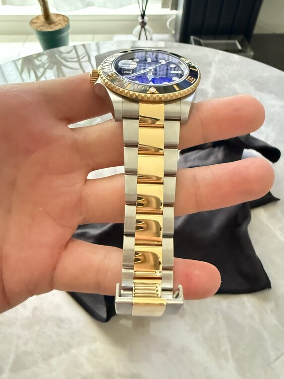 ロレックス サブマリーナー 126613l（高級時計）の商品画像 - 査定依頼日：2025年2月25日 - 最高査定価格：2,450,000円