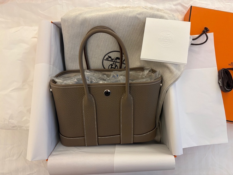 ガーデンパーティー ネオ（古着・ファッション）の商品画像 - 査定依頼日：2025年12月9日 - 最高査定価格：700,000円