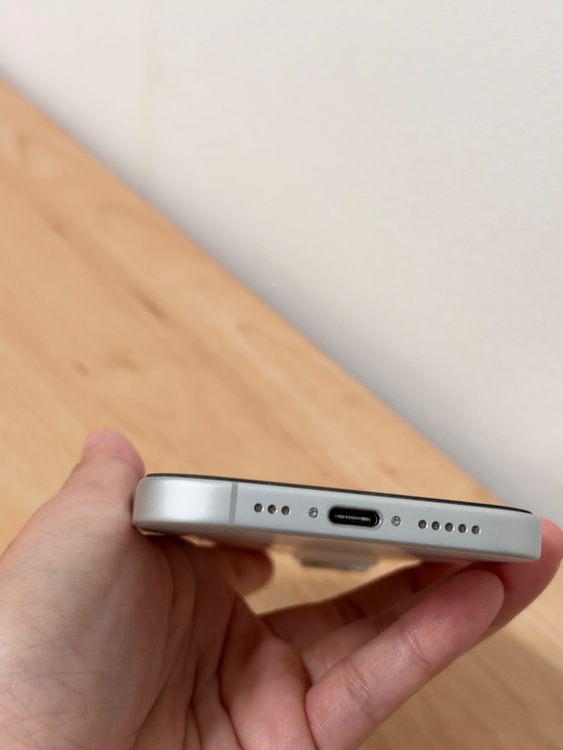 iPhone iPhone 17 512GB SIMフリー（スマホ）の商品画像 - 査定依頼日：2026年9月23日 - 最高査定価格：125,500円