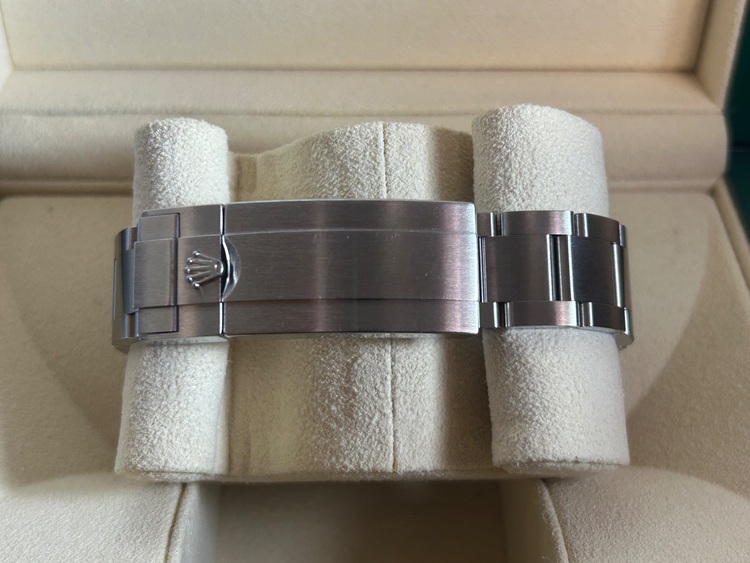 ロレックス サブマリーナー 11406（高級時計）の商品画像 - 査定依頼日：2025年8月28日 - 最高査定価格：1,600,000円