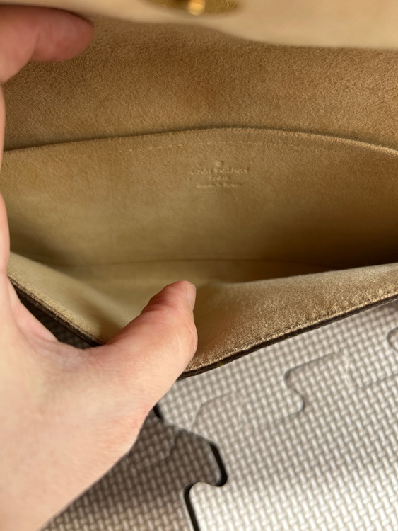 ポシェットツイン（ブランドバッグ）の商品画像 - 査定依頼日：2026年3月10日 - 最高査定価格：100,000円