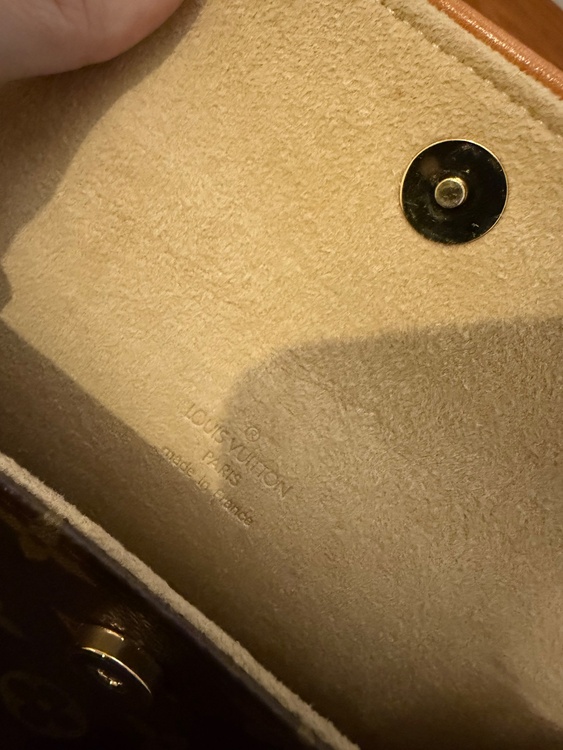 ルイヴィトンポーチ（ブランド財布・小物）の商品画像 - 査定依頼日：2026年2月9日 - 最高査定価格：35,000円