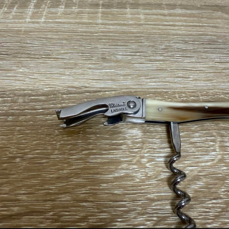 シャトーラギオール　ソムリエナイフ（美術品・骨董品）の商品画像 - 査定依頼日：2025年8月25日 - 最高査定価格：10,000円