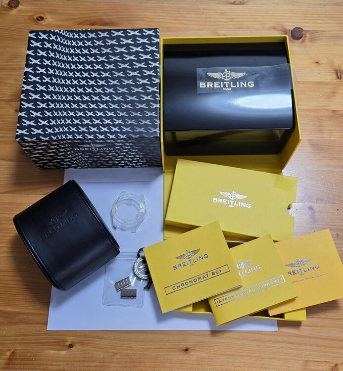 クロノマットB01（高級時計）の商品画像 - 査定依頼日：2026年3月20日 - 最高査定価格：420,000円