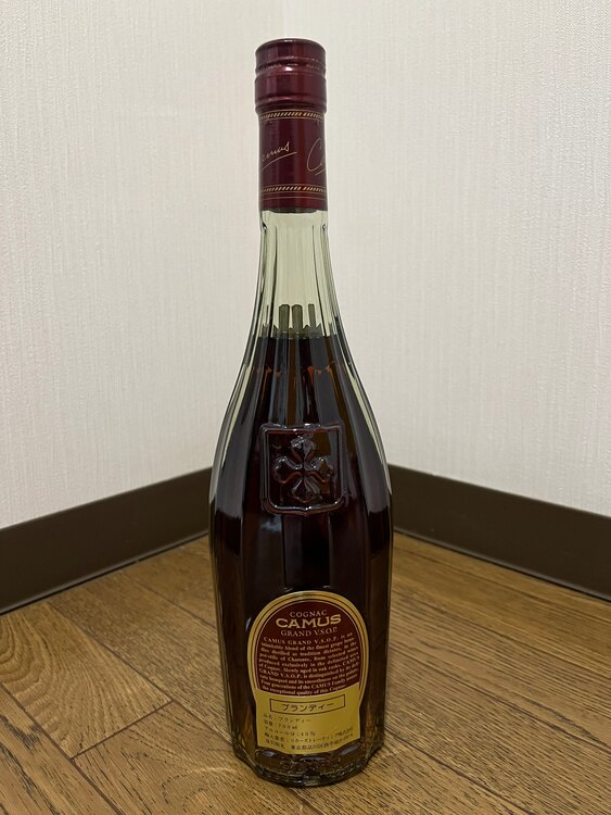 CAMUS（お酒）の商品画像 - 査定依頼日：2025年2月20日 - 最高査定価格：1,500円