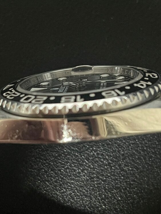 ロレックス GMTマスター 116710Ln（高級時計）の商品画像 - 査定依頼日：2025年3月2日 - 最高査定価格：1,800,000円