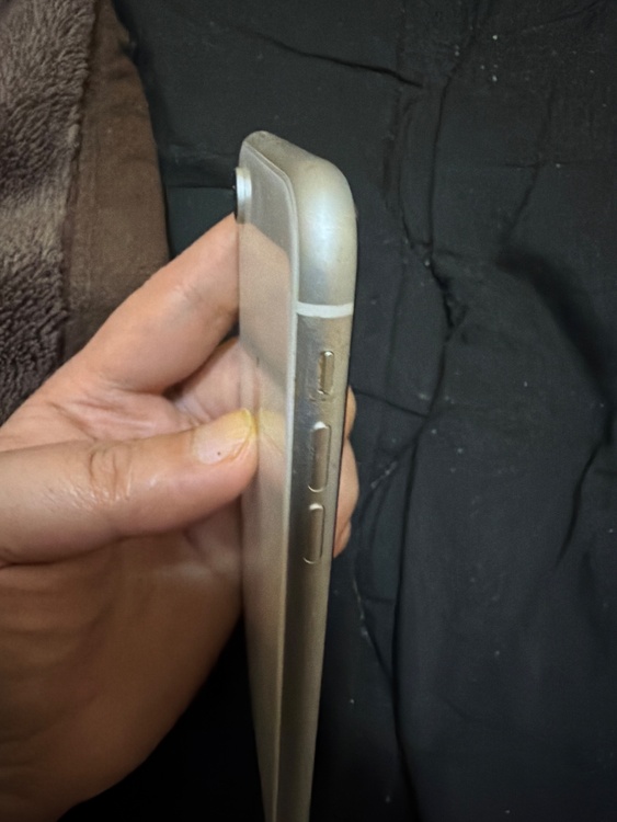 iPhoneXR 64GB docomo（スマホ）の商品画像 - 査定依頼日：2026年2月10日 - 最高査定価格：14,000円