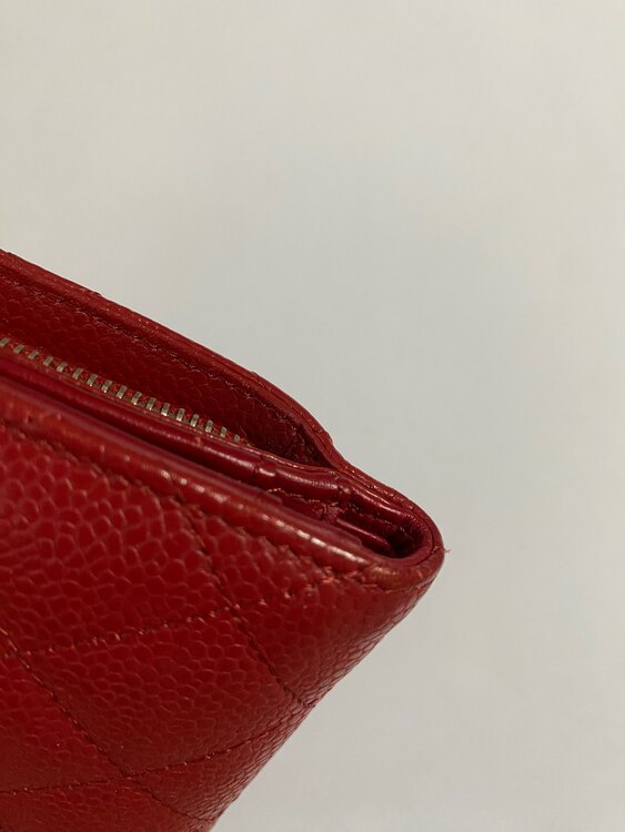 シャネル　キャビアスキン　財布（ブランド財布・小物）の商品画像 - 査定依頼日：2025年2月2日 - 最高査定価格：35,000円