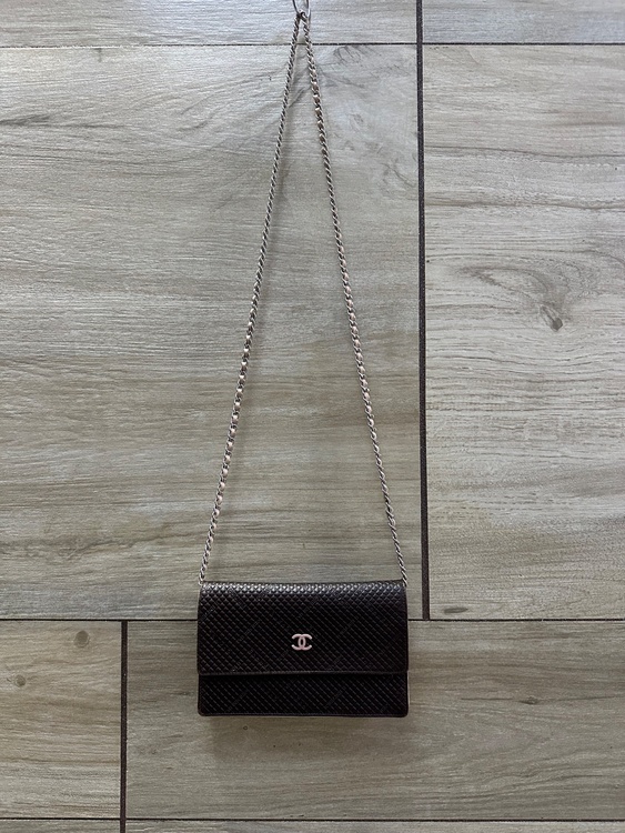 チェーンウォレット（ブランドバッグ）の商品画像 - 査定依頼日：2026年3月30日 - 最高査定価格：130,000円