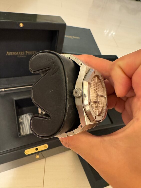 オーデマピゲ ロイヤルオーク （高級時計）の商品画像 - 査定依頼日：2025年1月30日 - 最高査定価格：5,000,000円