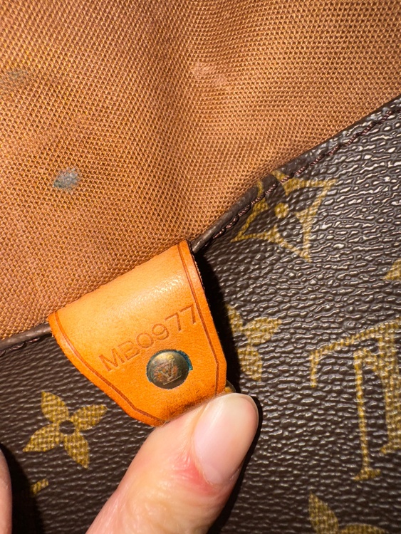 バック（ブランドバッグ）の商品画像 - 査定依頼日：2026年1月18日 - 最高査定価格：20,000円