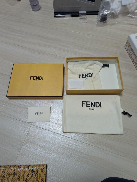 クラッチバッグ（ブランドバッグ）の商品画像 - 査定依頼日：2025年9月13日 - 最高査定価格：30,000円