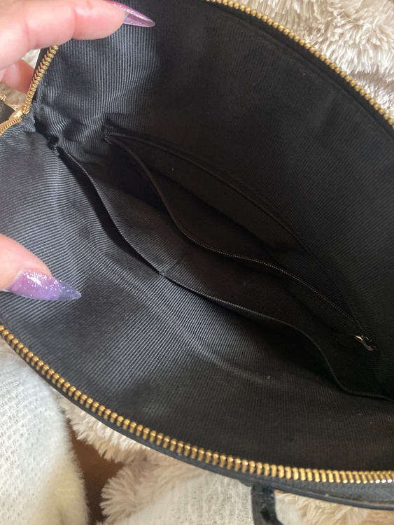 バック（ブランドバッグ）の商品画像 - 査定依頼日：2026年1月29日 - 最高査定価格：4,000円