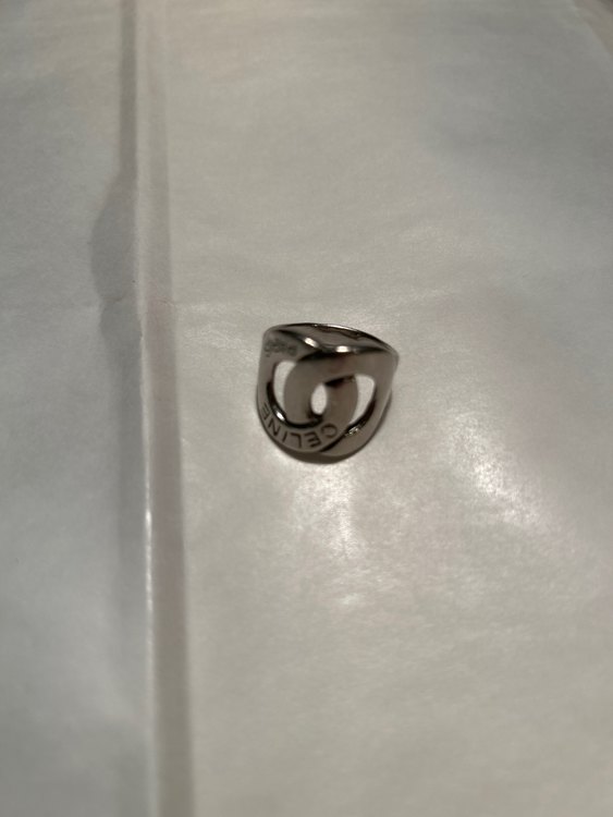 セリーヌ　ダブルサークルリング（金・貴金属）の商品画像 - 査定依頼日：2023年2月21日 - 最高査定価格：15,000円