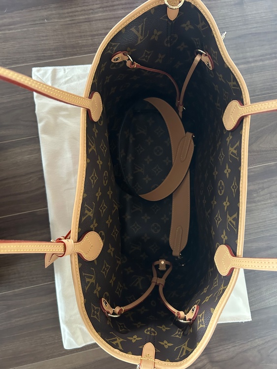 バック（ブランドバッグ）の商品画像 - 査定依頼日：2026年1月26日 - 最高査定価格：330,000円