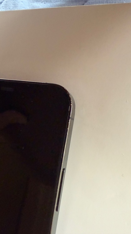 iPhone iPhone 12 Pro 128GB au（スマホ）の商品画像 - 査定依頼日：2026年9月7日 - 最高査定価格：27,000円