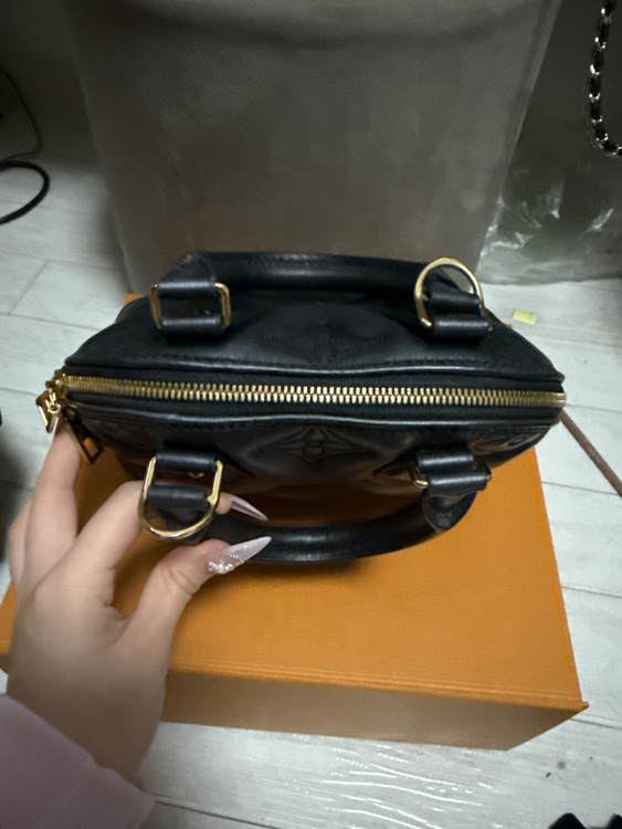 M59793 アルマ･ソフト BB（ブランドバッグ）の商品画像 - 査定依頼日：2025年12月25日 - 最高査定価格：230,000円