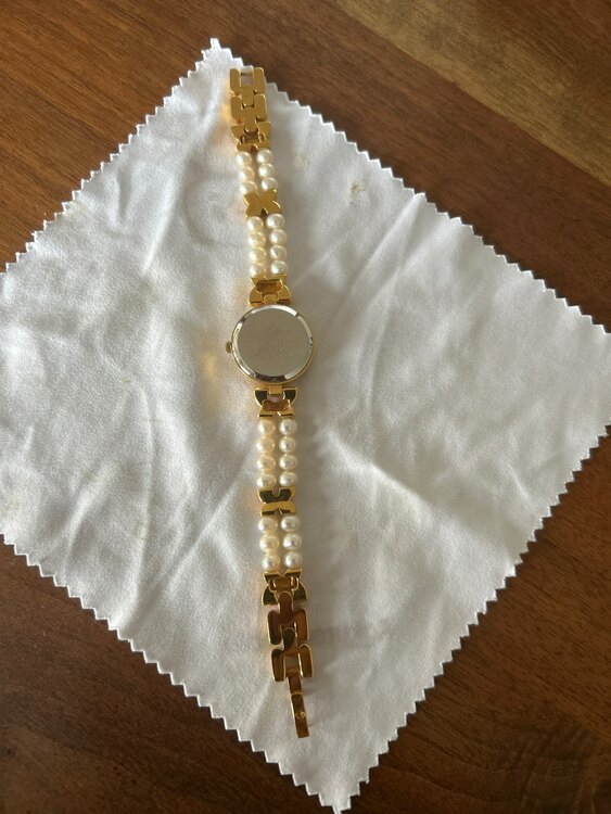 その他 その他 LZ11（高級時計）の商品画像 - 査定依頼日：2025年4月1日 - 最高査定価格：100,000円