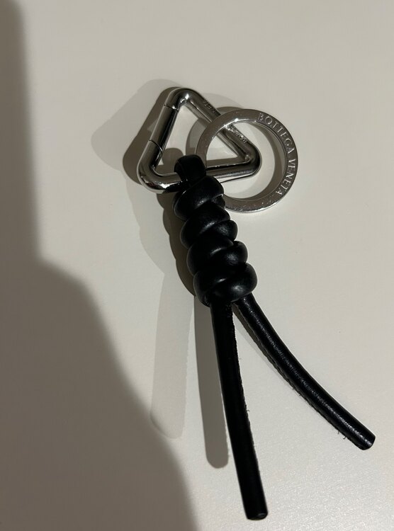 ボッテガ・ヴェネタ  （ブランドバッグ）の商品画像 - 査定依頼日：2025年5月18日 - 最高査定価格：15,000円